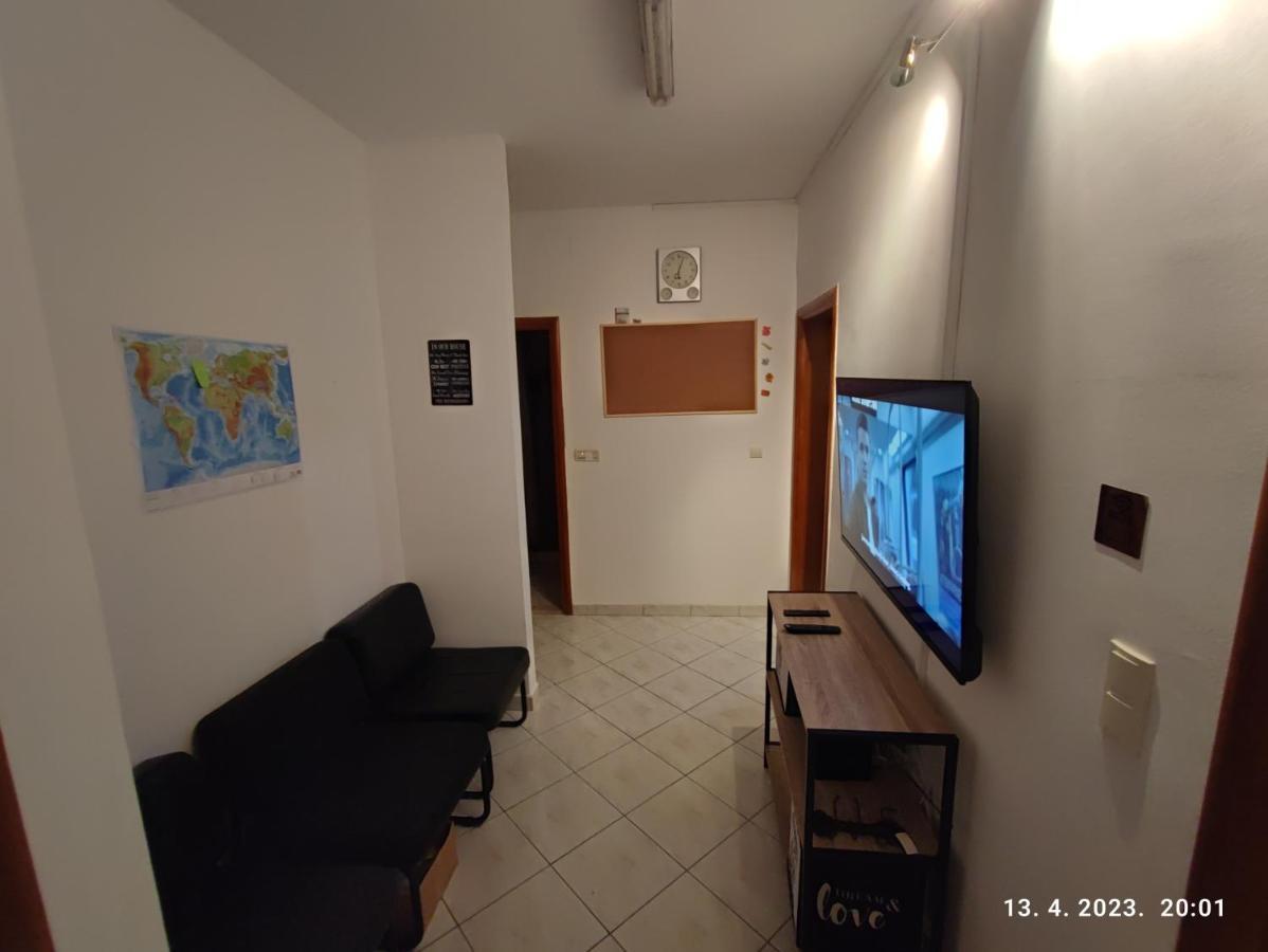 Vandrerhjem Impact House *